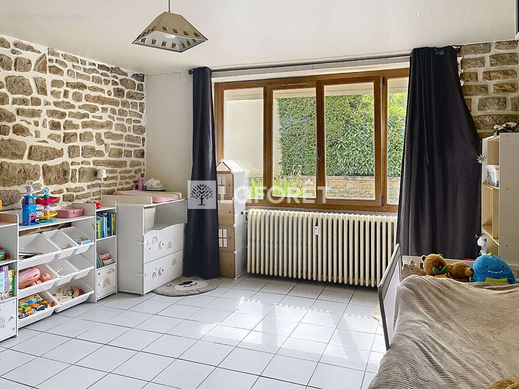 Appartement à MONTFERRAND-LE-CHATEAU