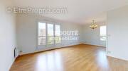 Appartement à SAINT-BRICE-COURCELLES
