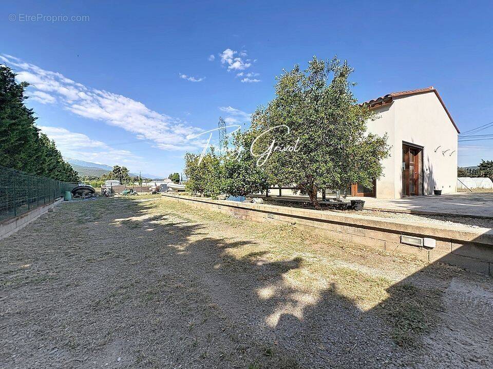 Maison 89 m² à Ille-Sur-Tet  - photo 1