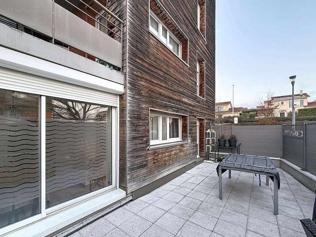 Appartement à L&#039;ISLE-D&#039;ABEAU