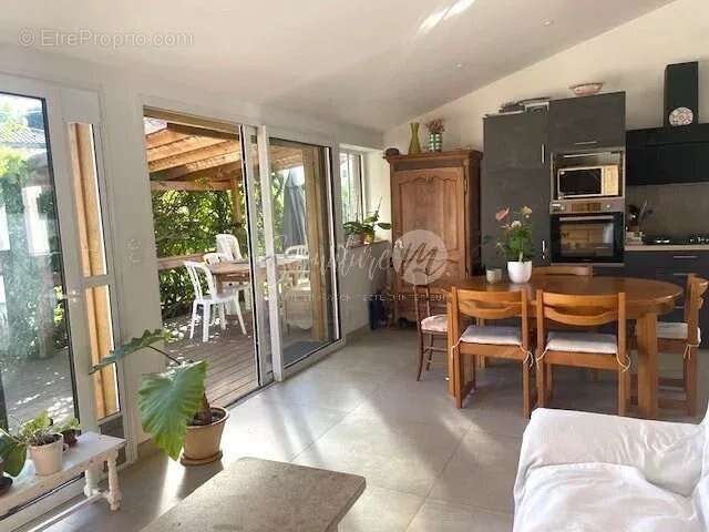 Maison à GUJAN-MESTRAS