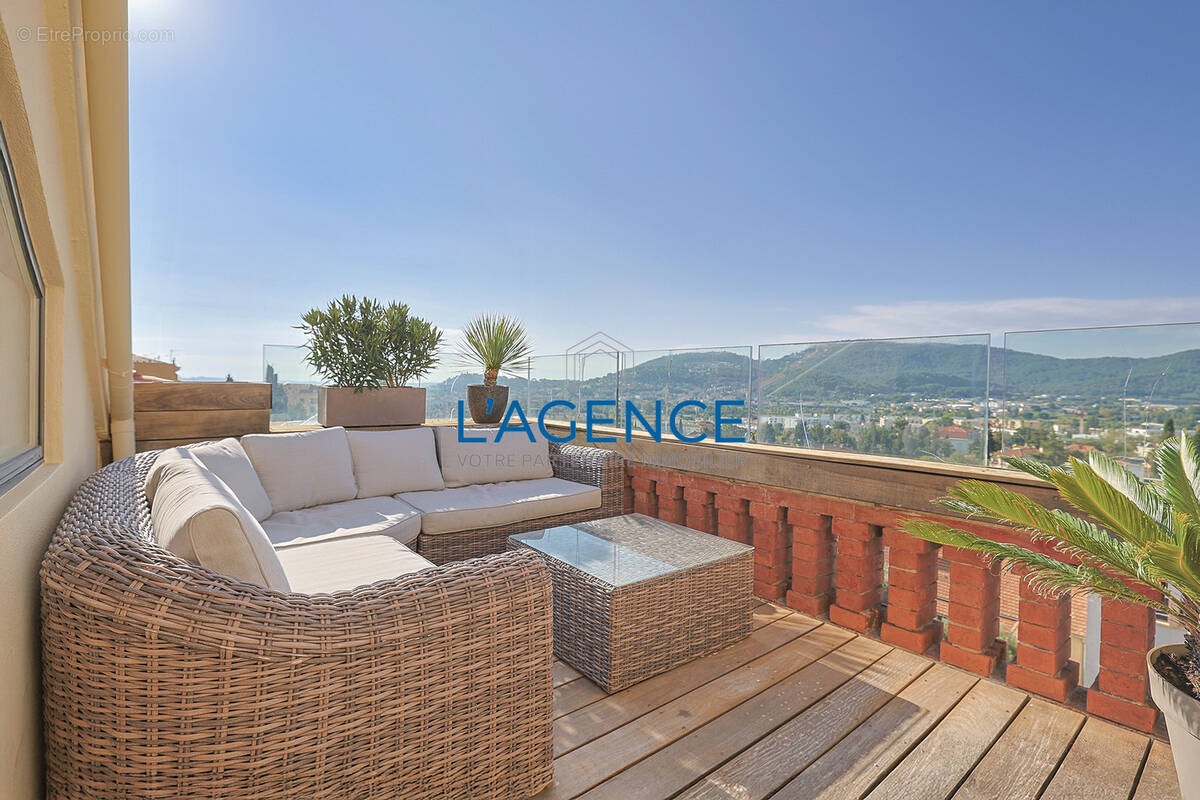 Appartement à HYERES