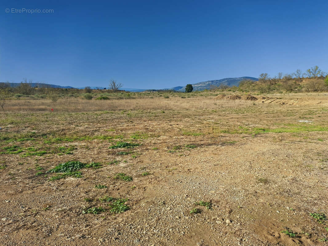 Terrain à FERRALS-LES-CORBIERES