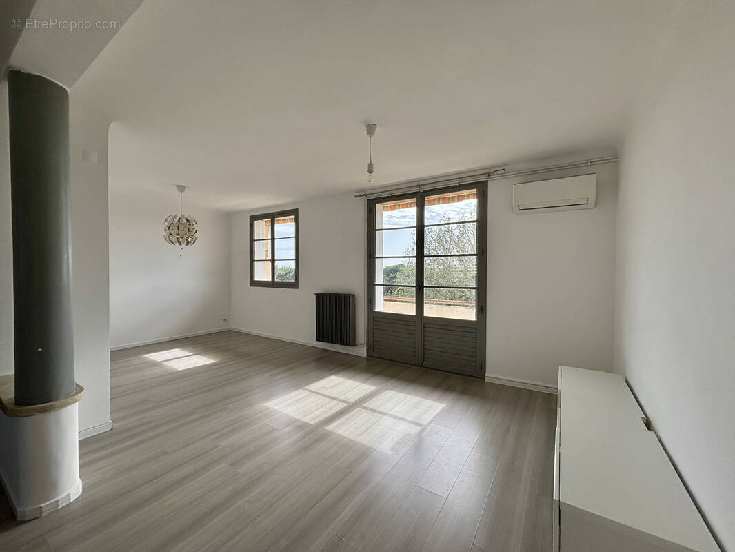 Appartement à ARLES