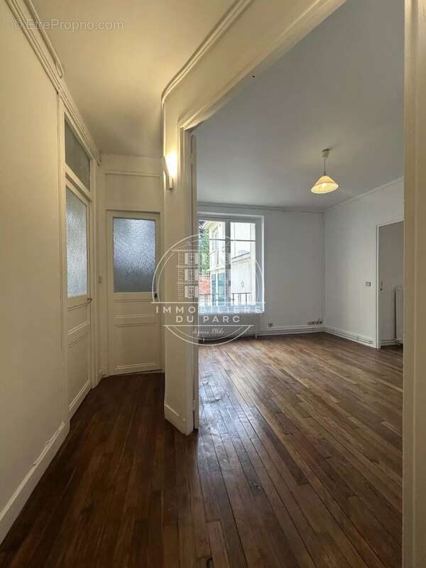 Appartement à LE VESINET