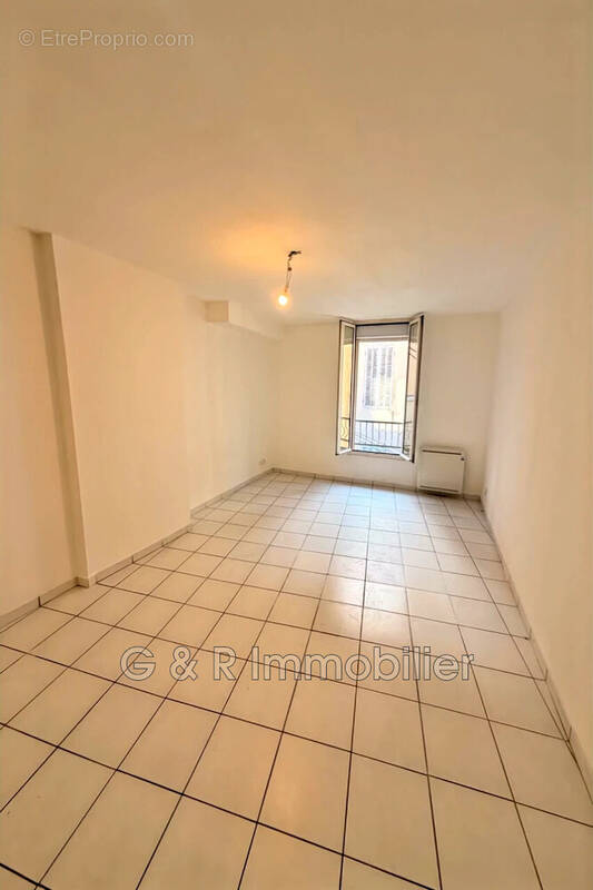 Appartement à AURIOL