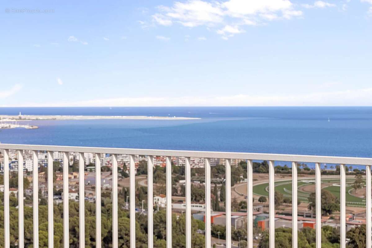 Appartement à CAGNES-SUR-MER