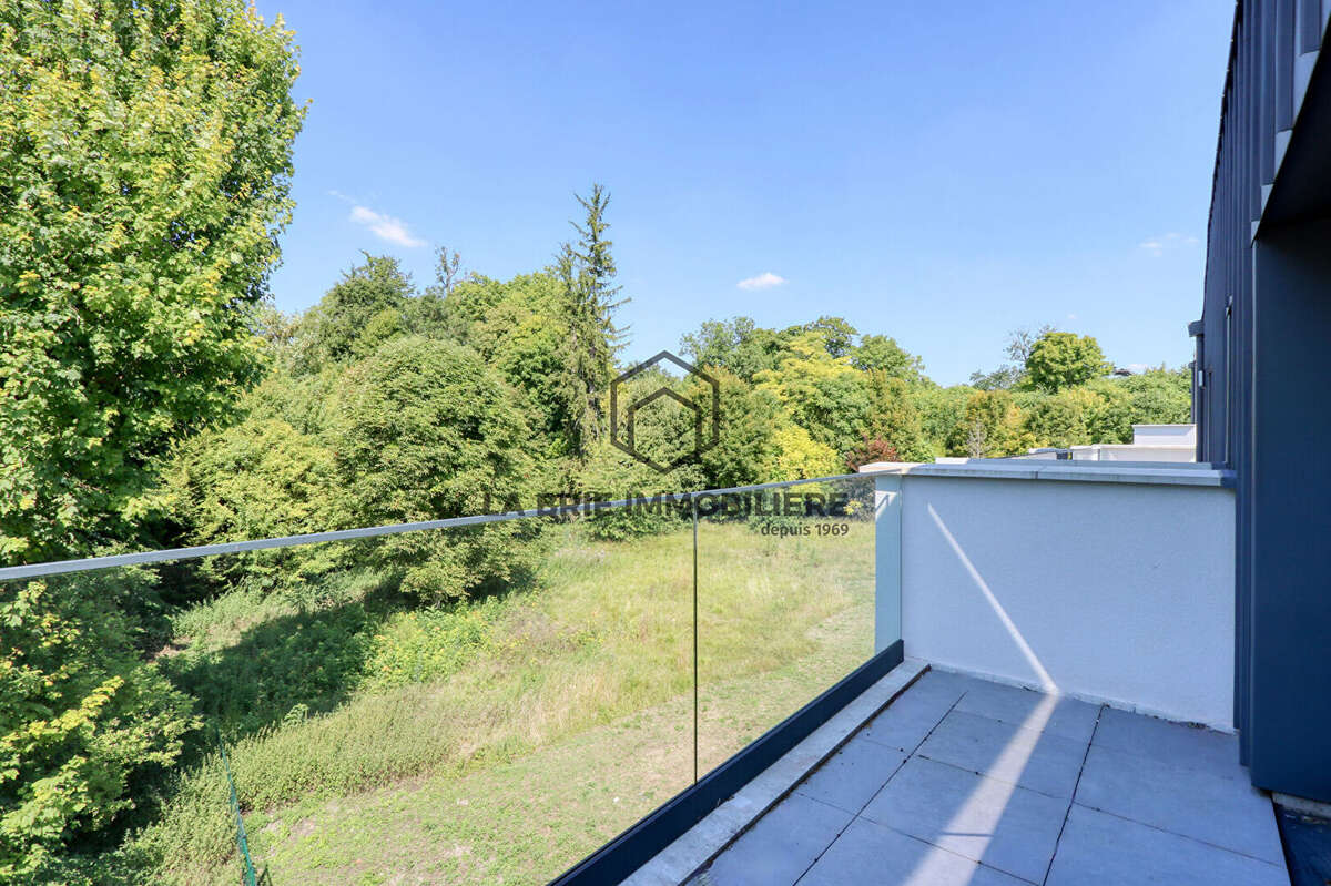 Appartement à RUBELLES