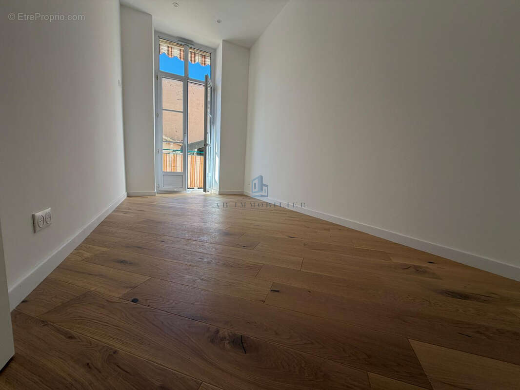 Appartement à MENTON