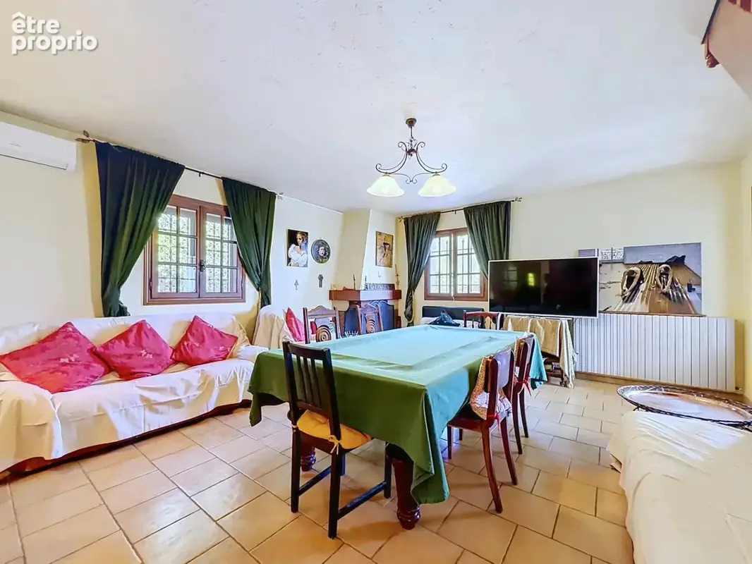 Maison avec Piscine et garage à Saint Martin du var - photo 8