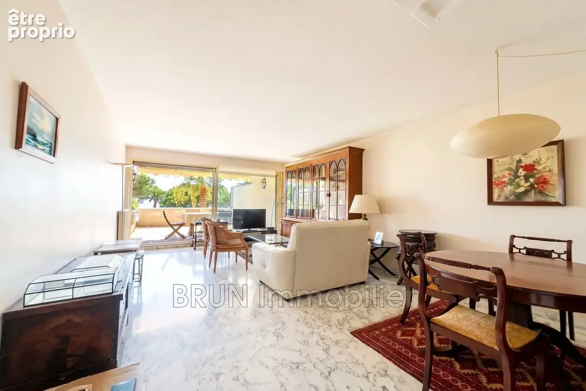 Appartement 2 pièces 60 m² à vendre à Antibes (06160) - photo 2