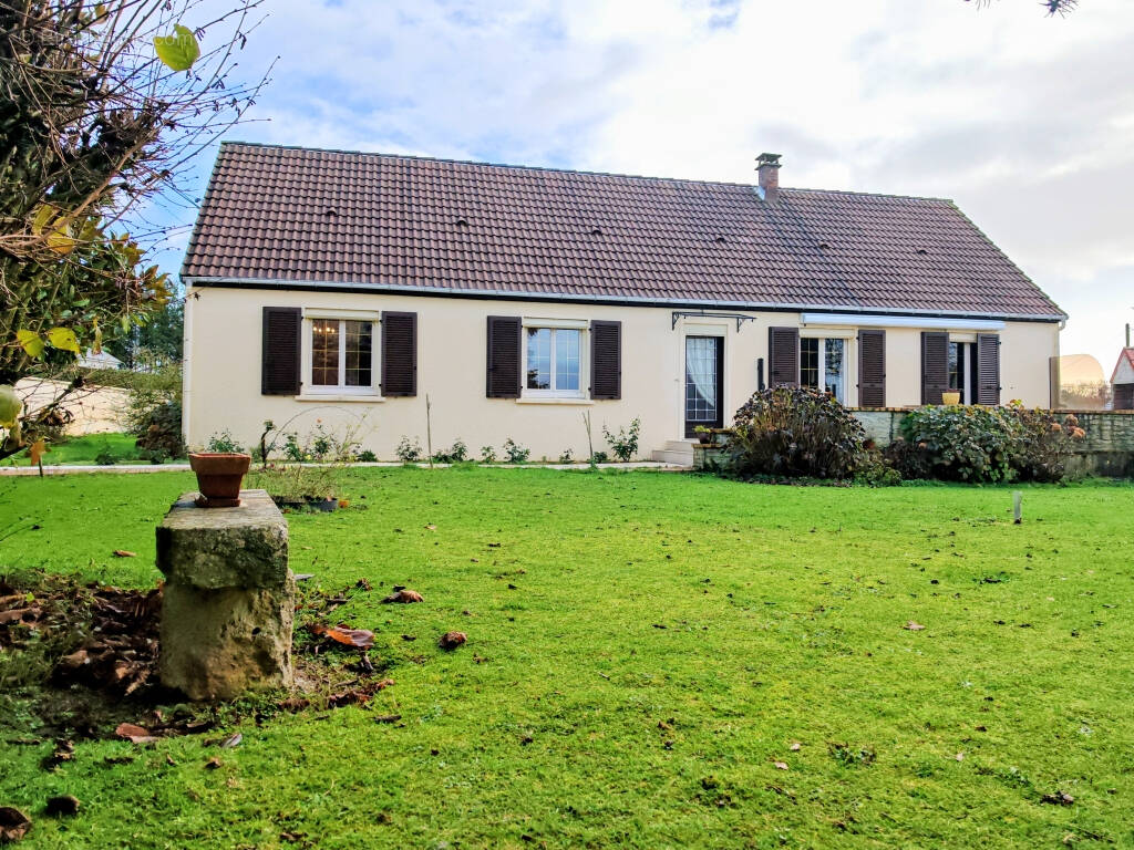 Maison à FONTAINE-LE-PIN