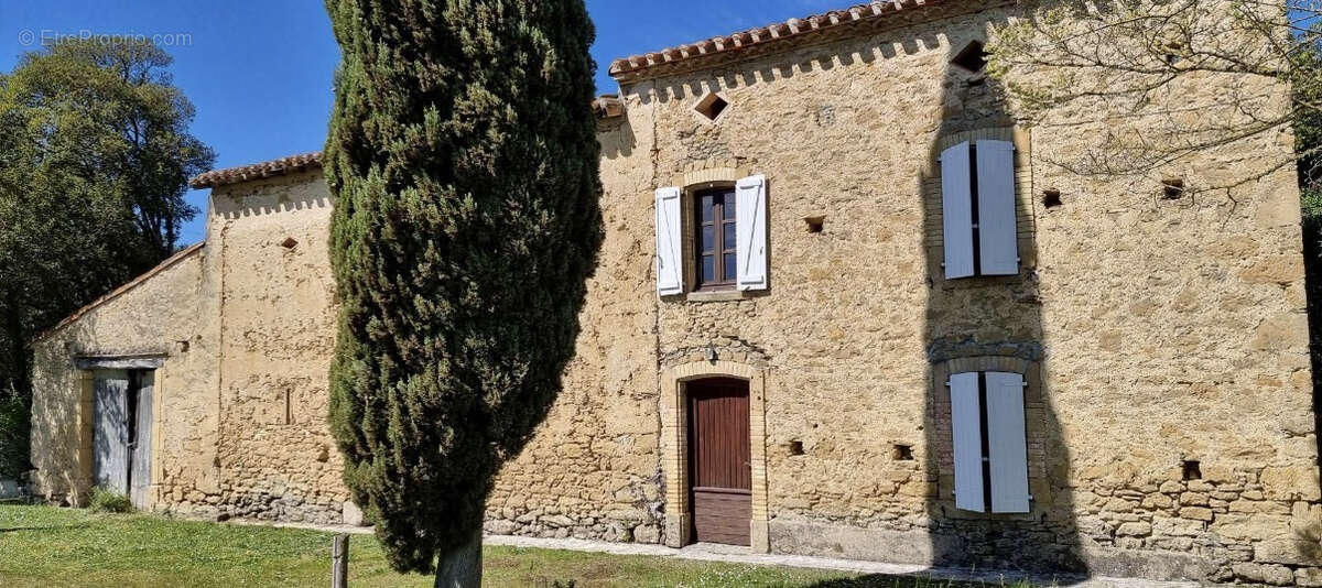 Maison à FENDEILLE