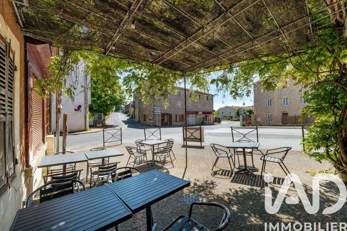 Photo 3 - Appartement à VERNET-LA-VARENNE