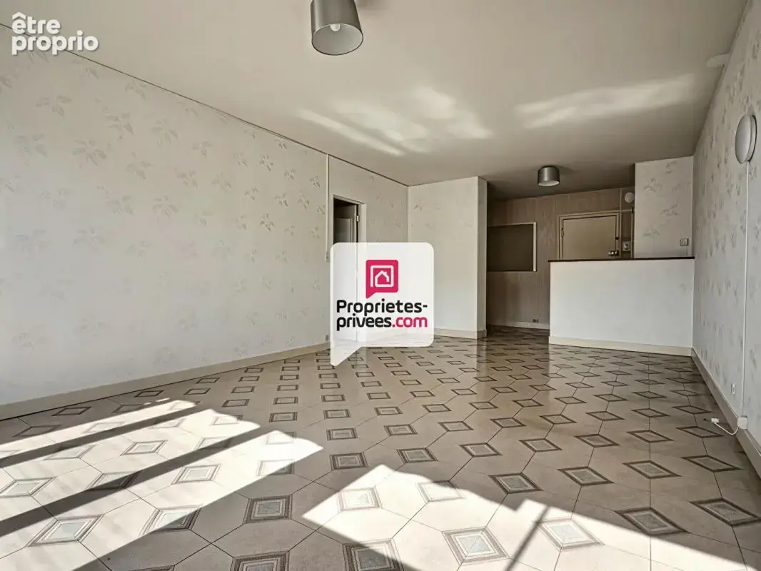 Appartement T4 d'env. 111m2 avec 3 ch., ascenseur et parking couvert dans secteur prisé sur PERIGUEUX (24000) - photo 3