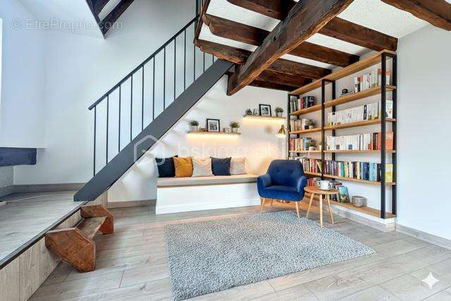 Maison à OLLAINVILLE