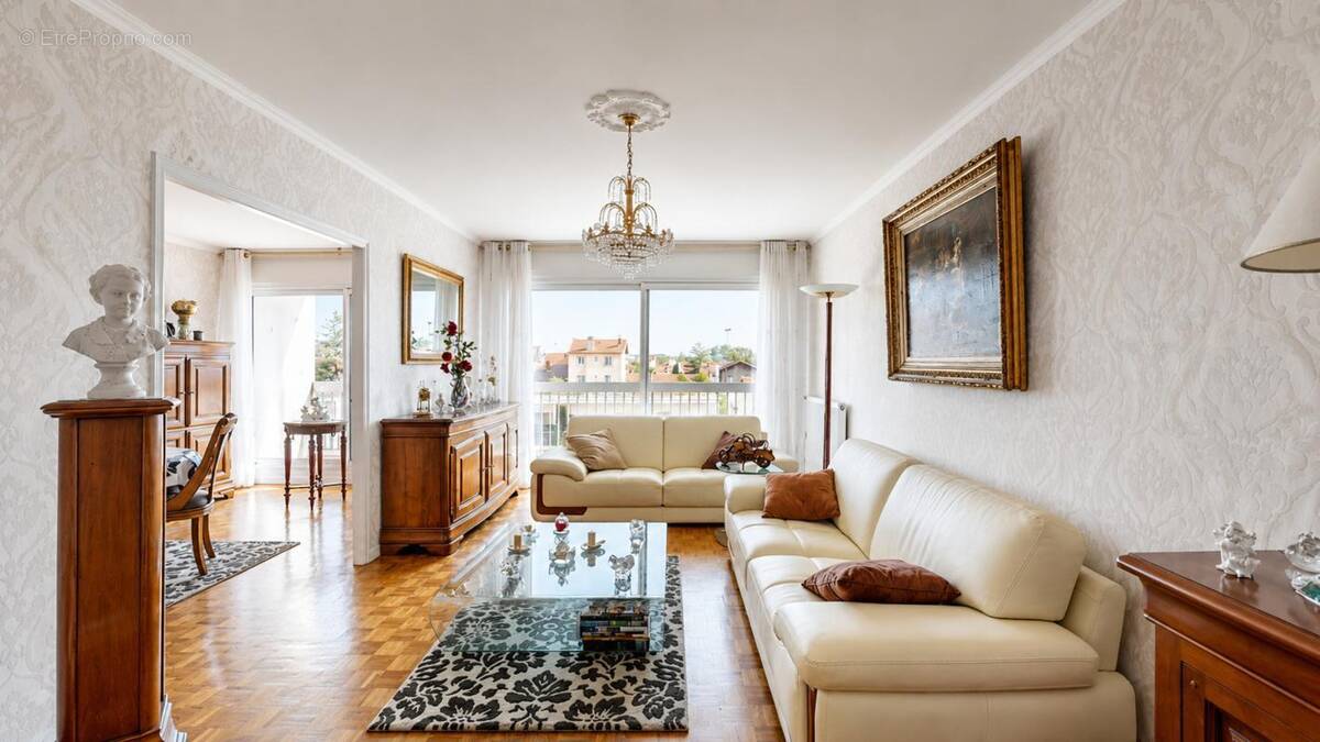 Appartement à LYON-8E