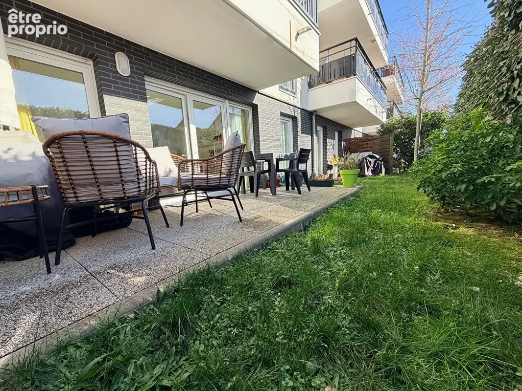 Appartement à SARTROUVILLE