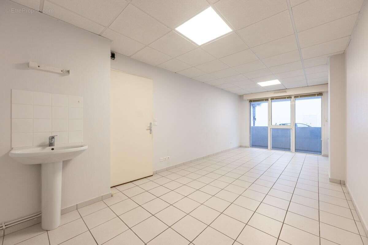 Photo 3 - Commerce à SAINT-NAZAIRE