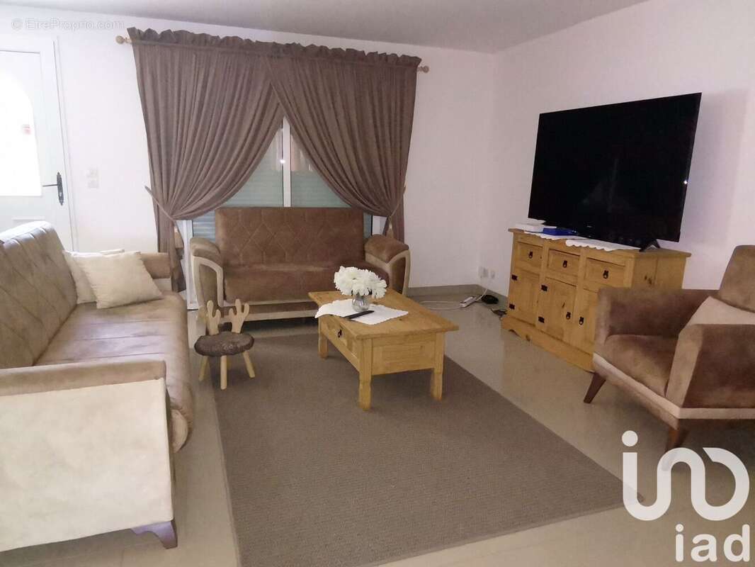 Photo 7 - Maison à LE PONT-CHRETIEN-CHABENET