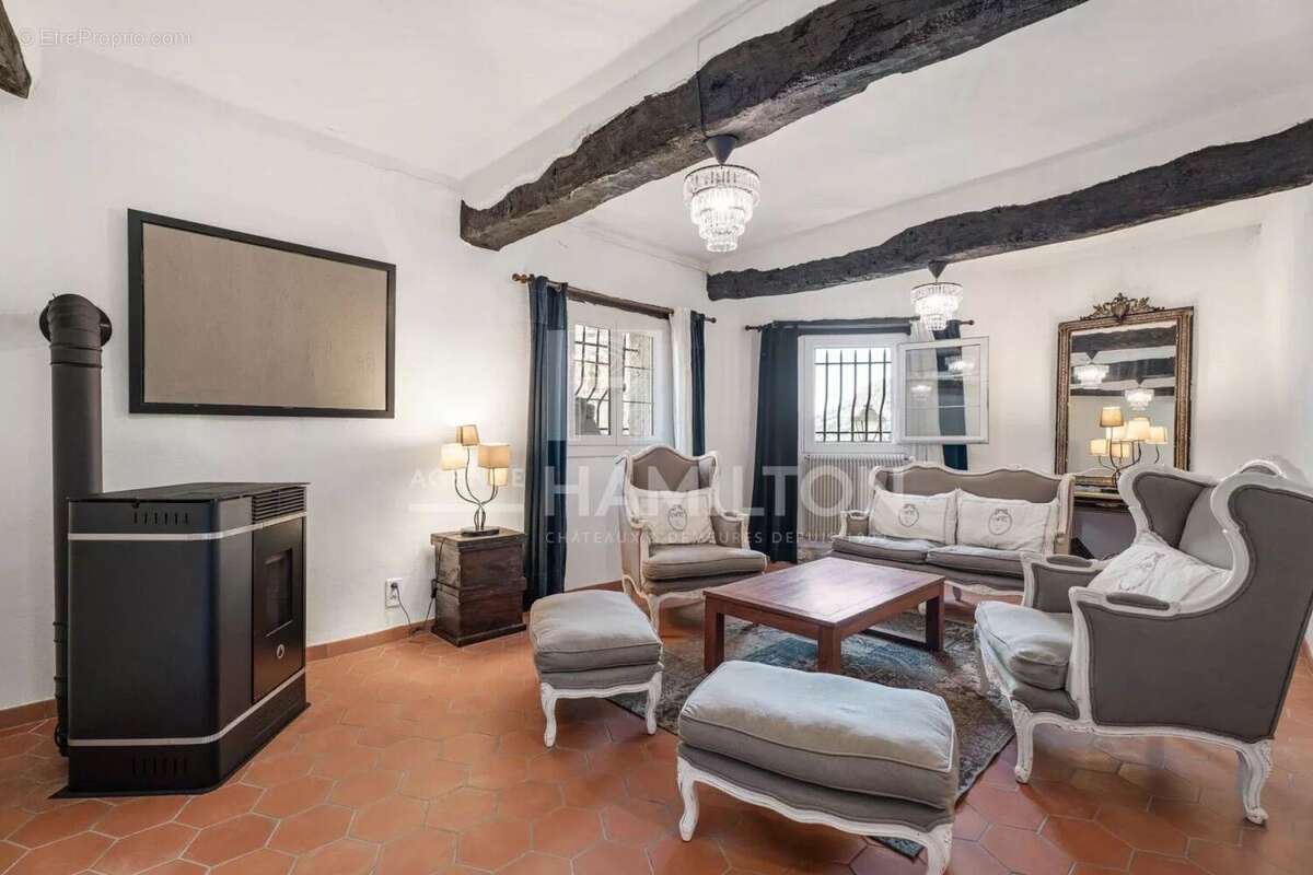 Maison de charme rénovée - MAGAGNOSC - cur du vieux village - photo 3