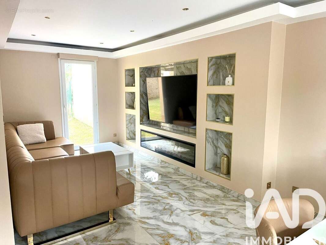 Photo 3 - Appartement à LIEUSAINT