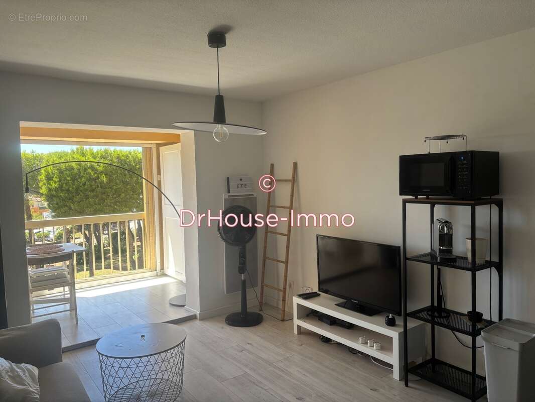 Appartement à SIX-FOURS-LES-PLAGES