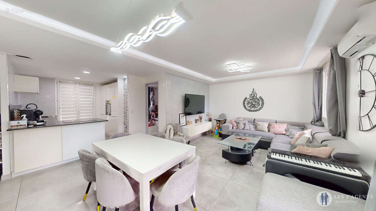 Appartement à SAINT-MARTIN-D'HERES