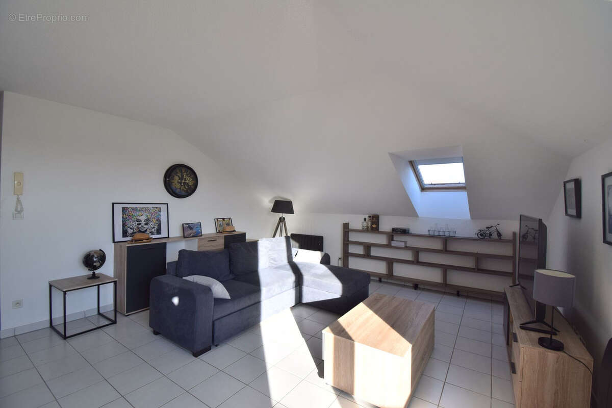 Appartement à GENESTON