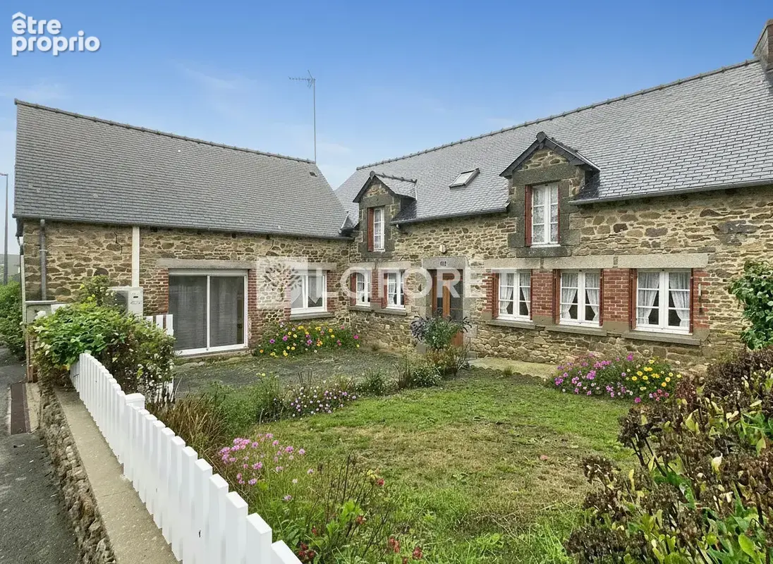 Maison Meneac 6 pièce(s) 140 m2 - photo 1