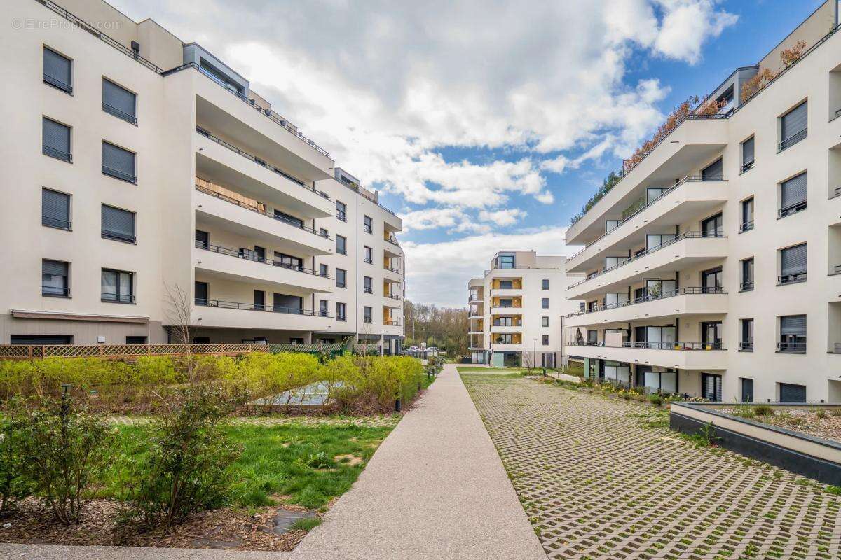 Appartement à SAINT-JULIEN-EN-GENEVOIS