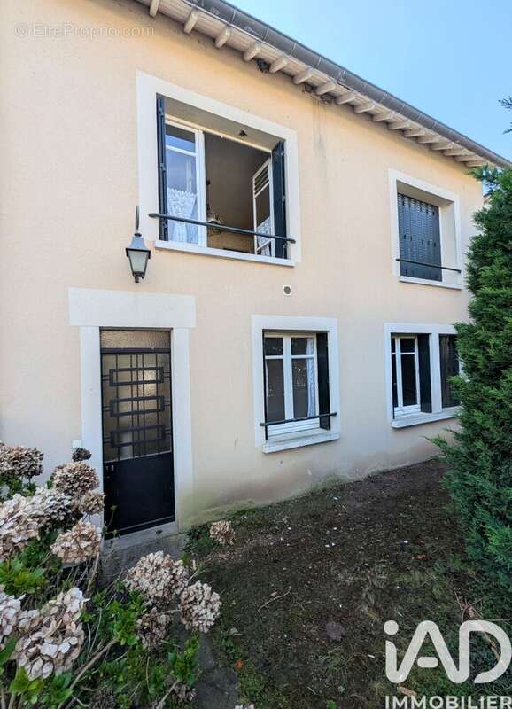Photo 4 - Maison à CHEVRIERES