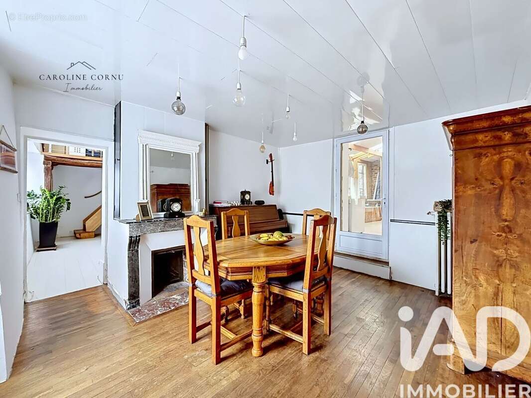 Maison 158 m² à Vert-Le-Petit  - photo 7