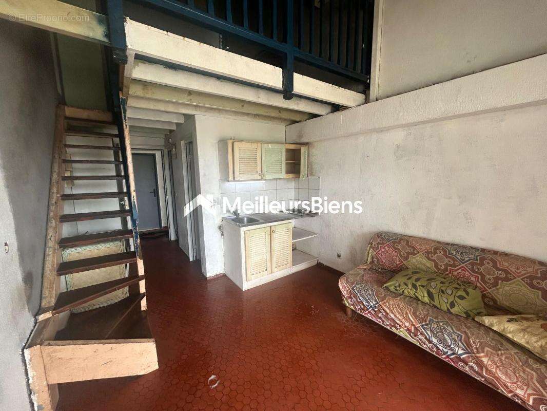 Appartement en duplex vue sur le golf, à rénover - photo 9