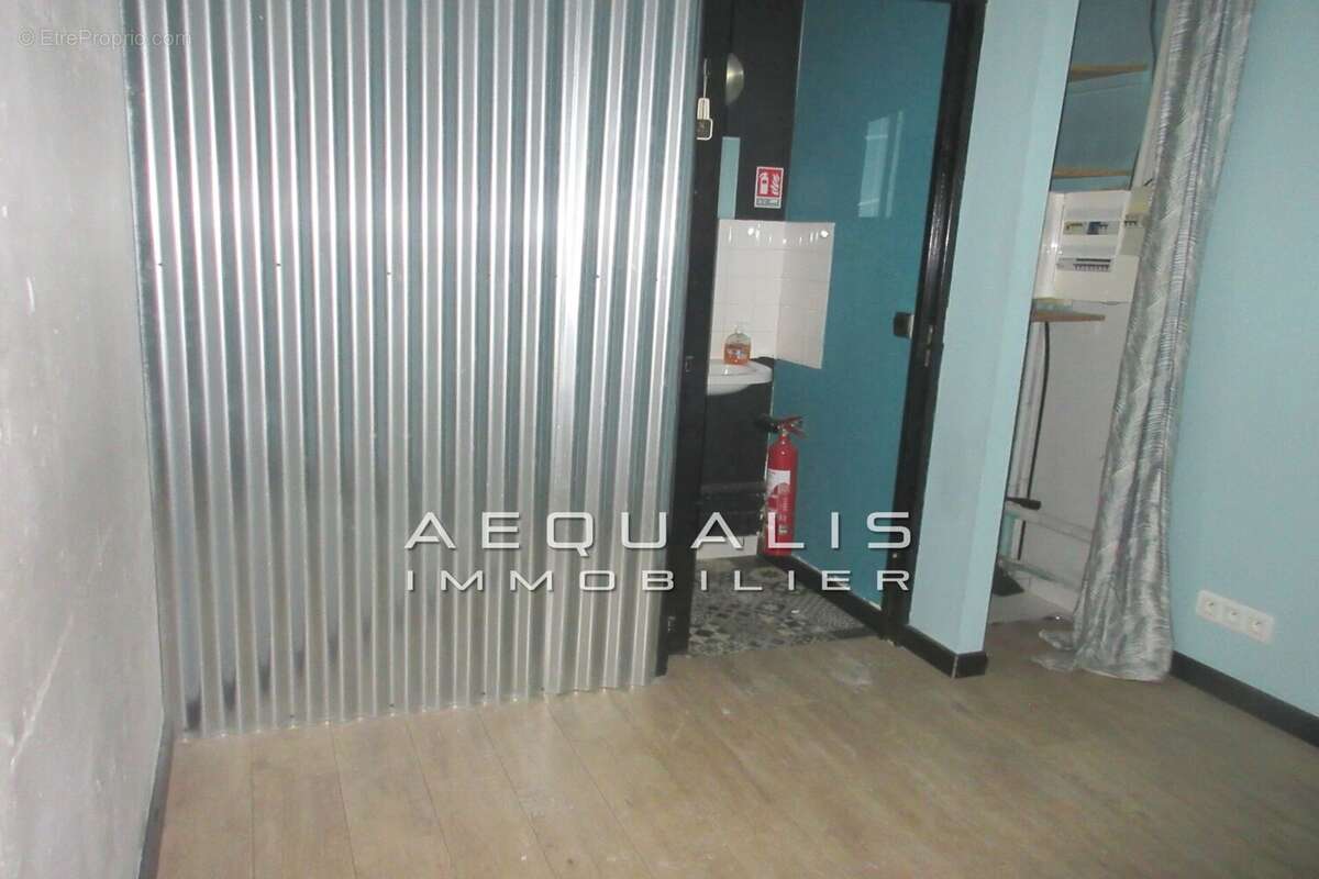 Commerce à SAINT-LAURENT-DU-VAR