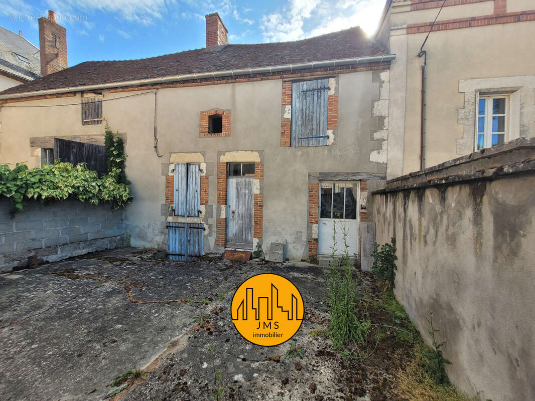 Maison à SAINT-POURCAIN-SUR-SIOULE
