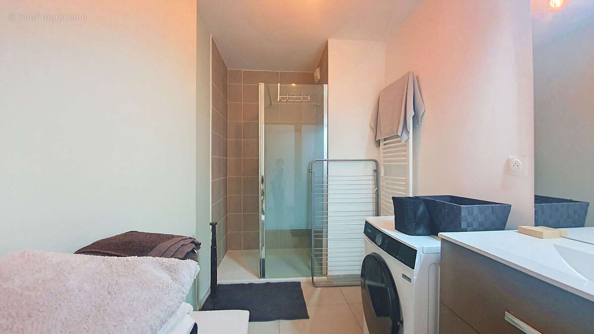 Appartement Marseille 3 pièces 59.50 m2 VENDU LOUE - photo 7