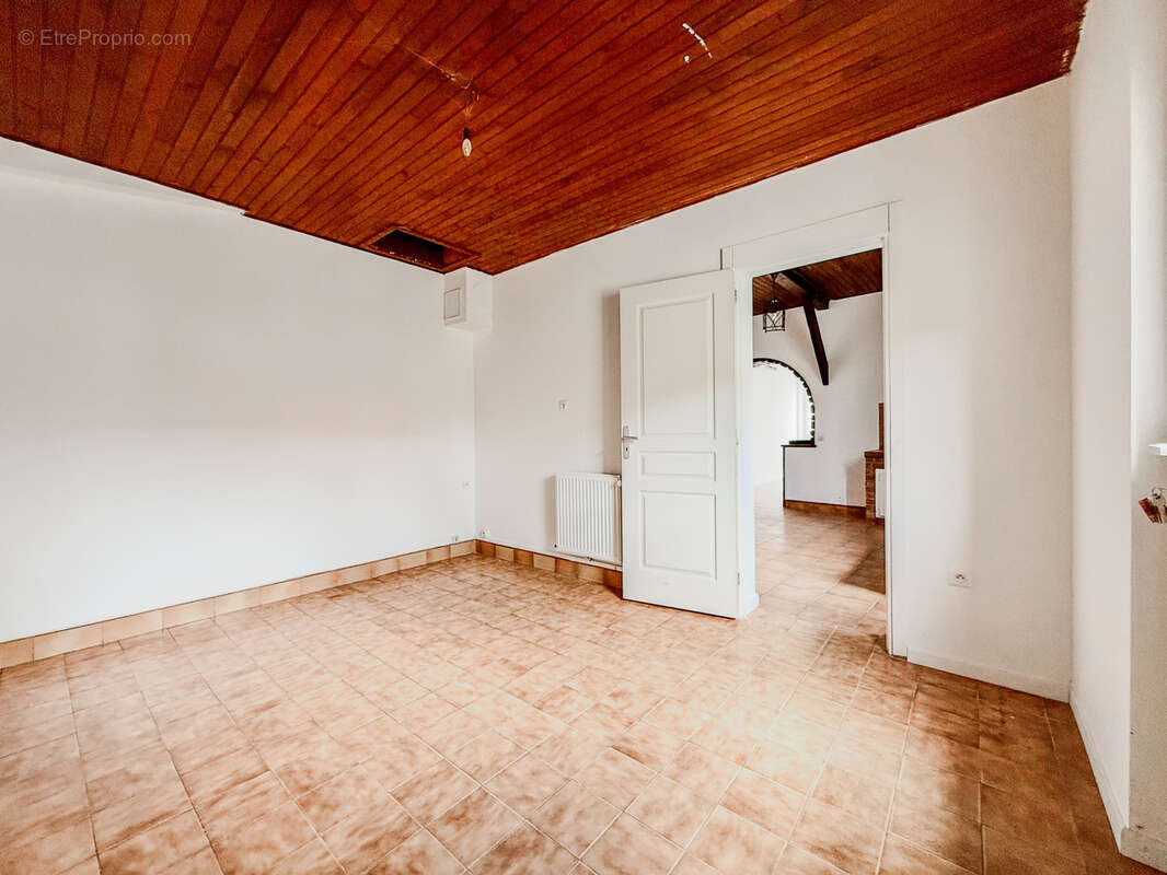 Maison à MEHARICOURT