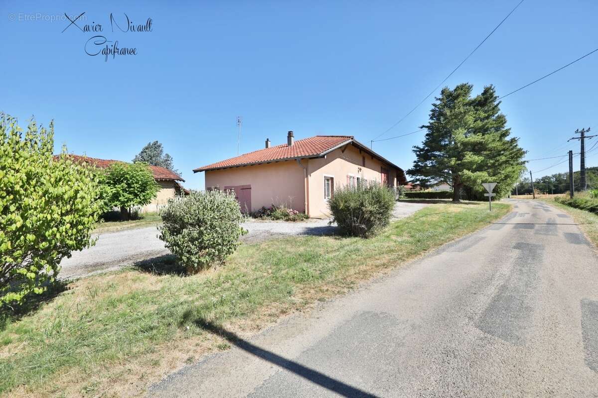 Maison à vendre 4 pièces proche de MONTREVEL EN BRESSE (01) - photo 11
