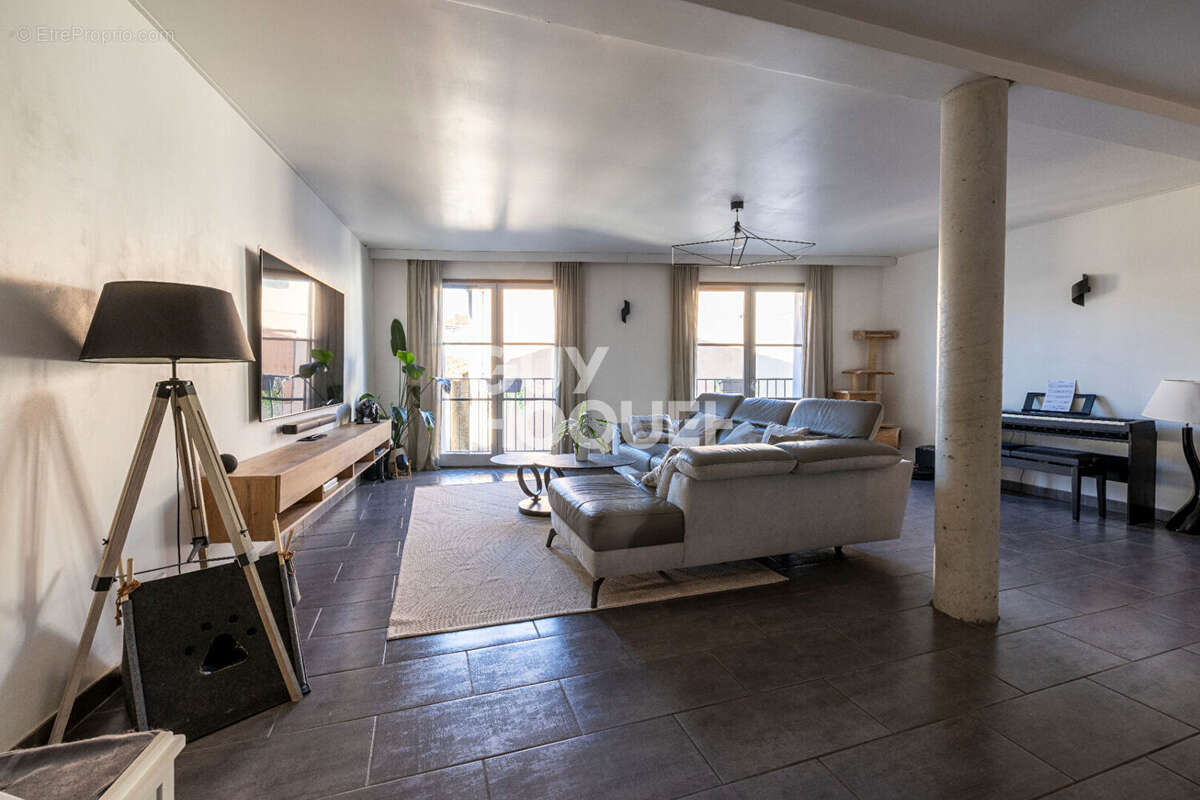 Maison à PONT-DU-CHATEAU