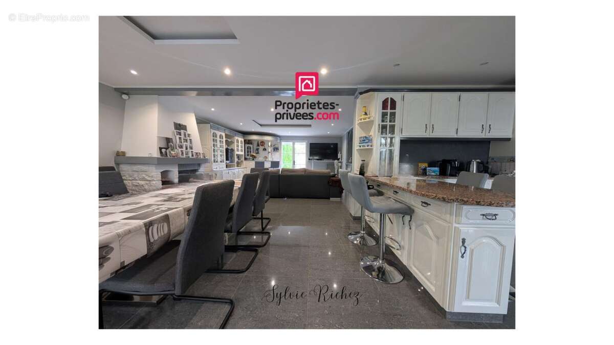 Maison à BALLAN-MIRE