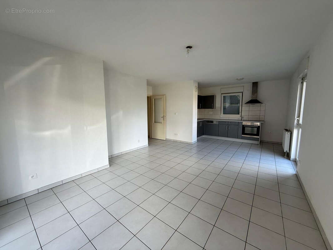 À vendre   F2 avec terrasse et garage   Hegenheim - photo 7