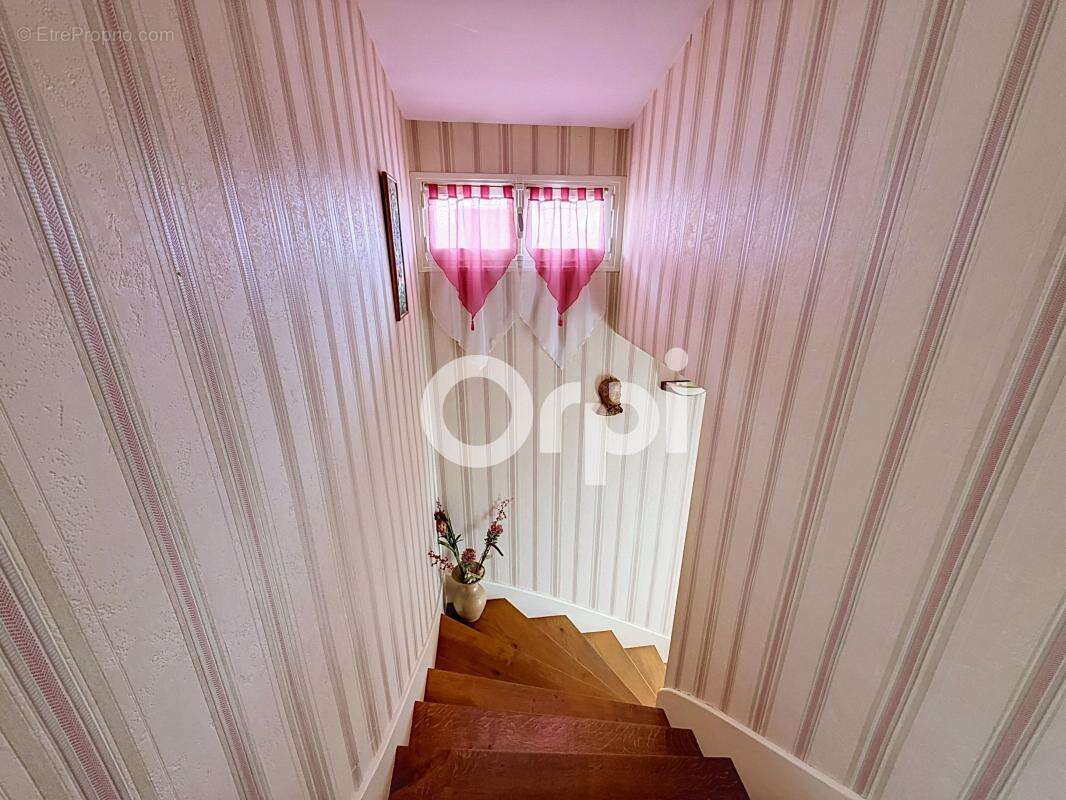Orpi Combrailles immobilier référence 4135 - photo 13