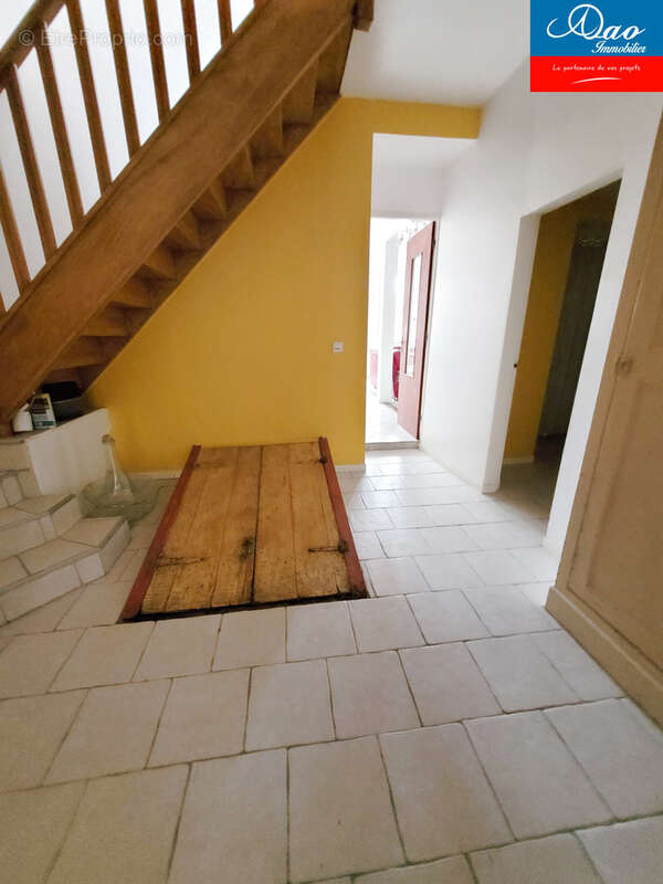 Grande maison familiale avec dépendances - photo 6