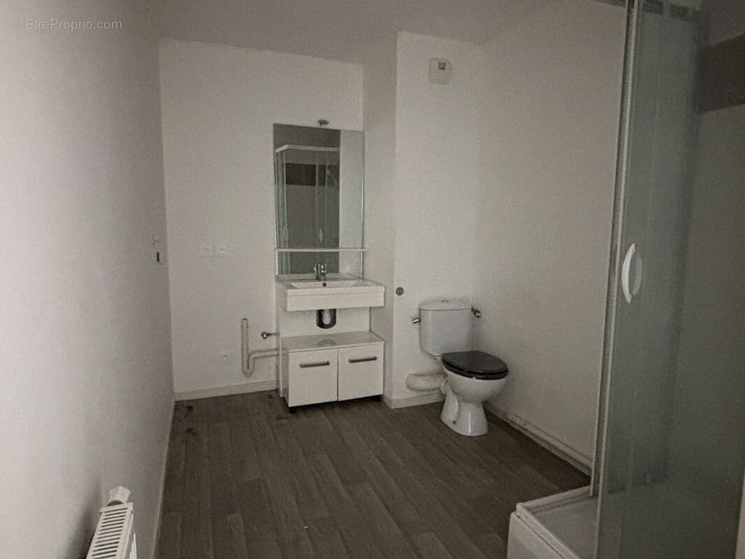Appartement à SAINT-JEAN-DE-LA-RUELLE