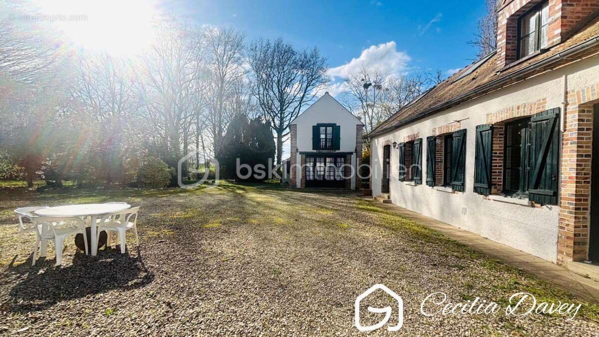 Maison à FOUCHERES
