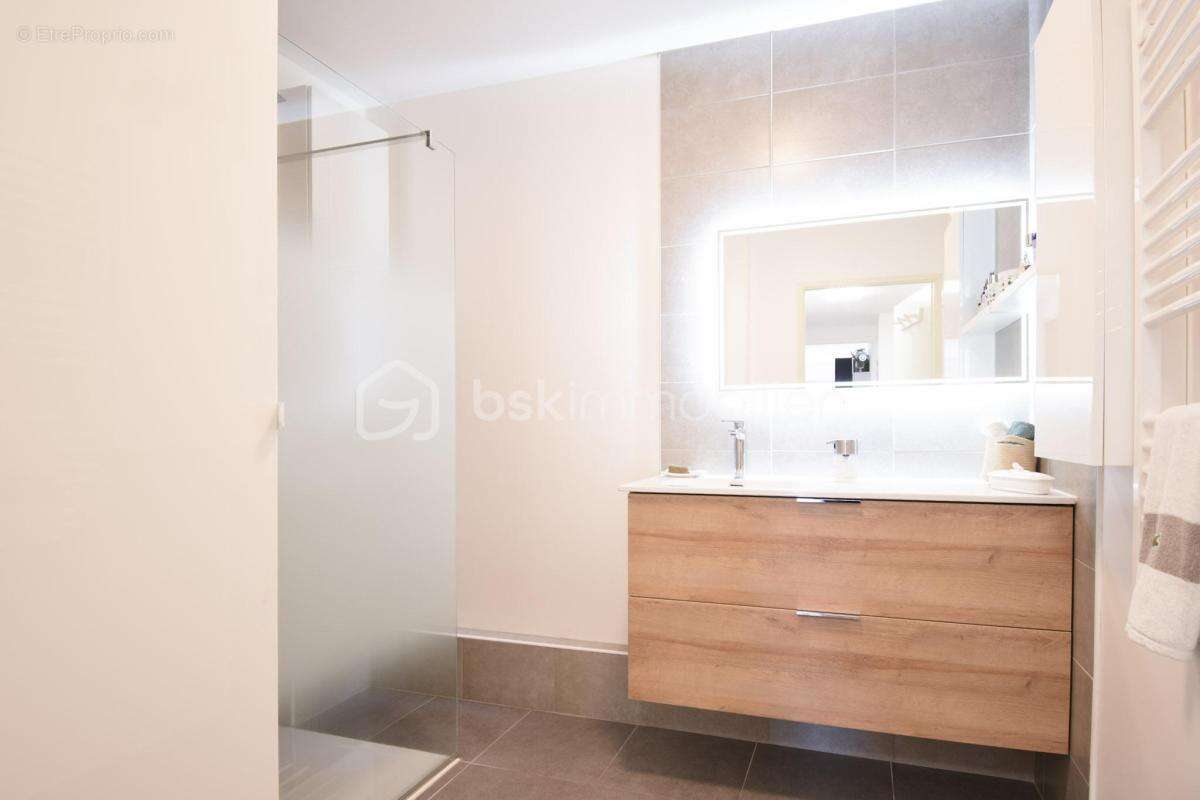 Appartement à PLAN-DE-CUQUES