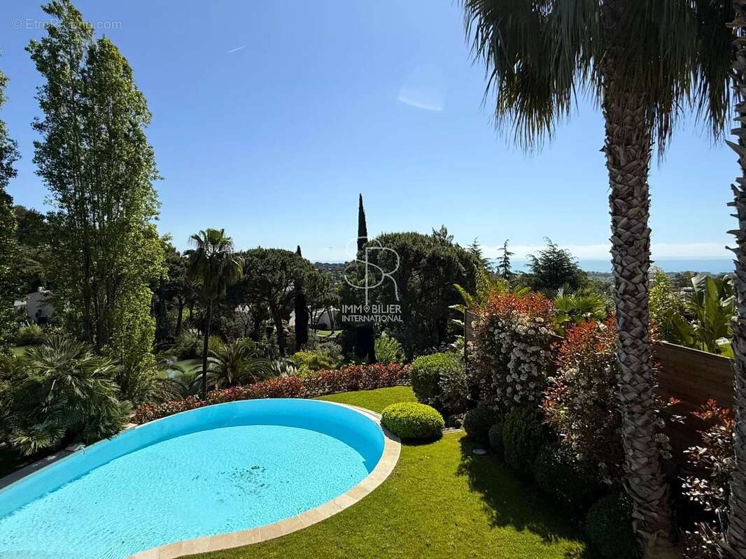 Maison à VILLENEUVE-LOUBET