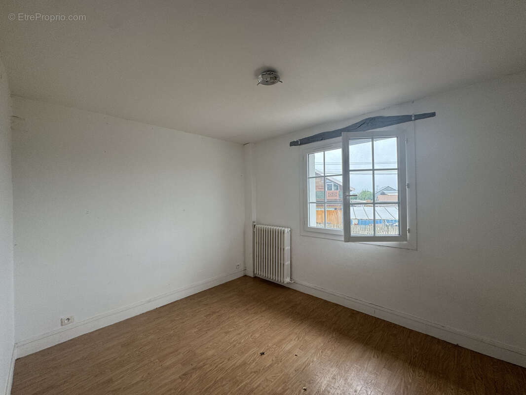Appartement à HOUDAN