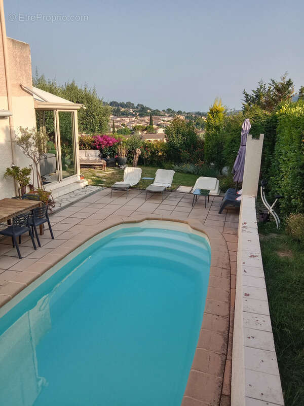 Maison à PEGOMAS